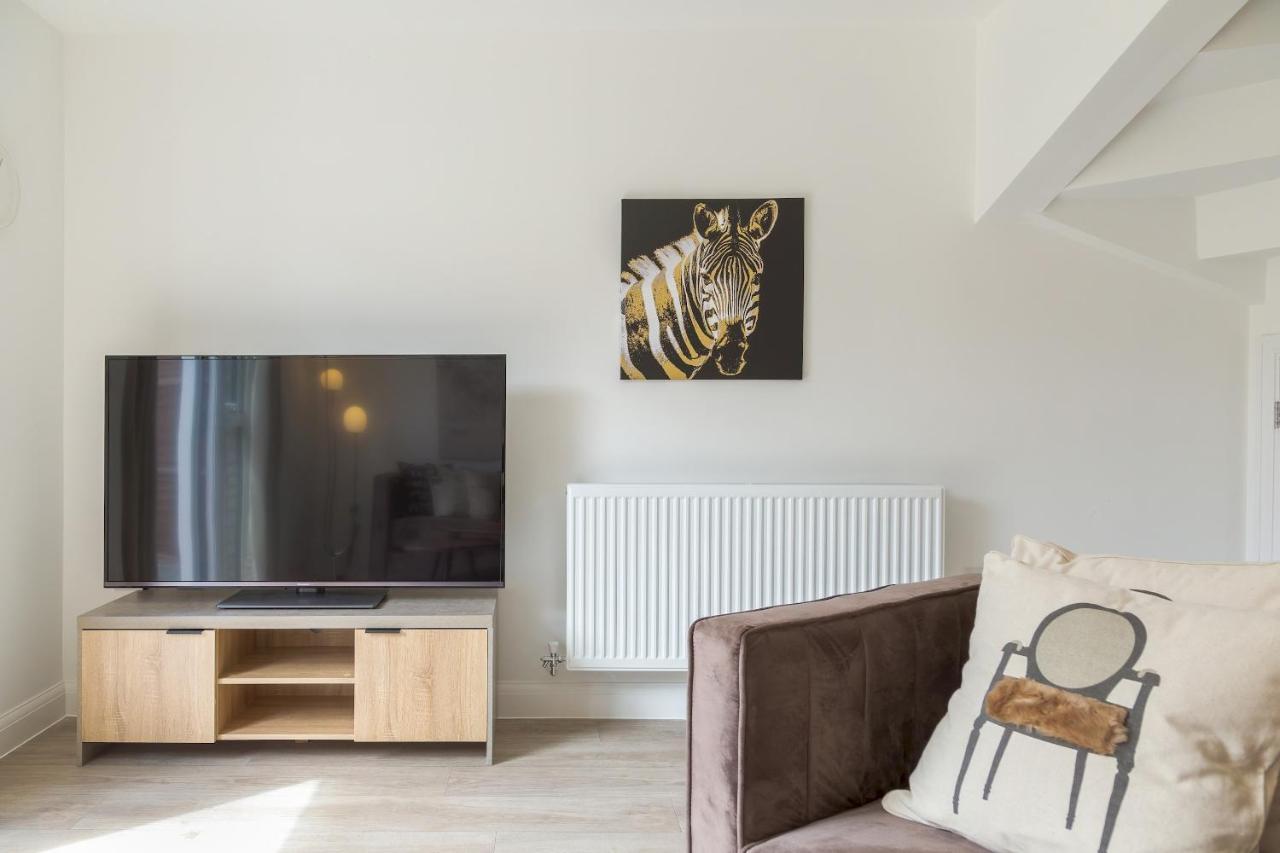 Villa Pass The Keys Cheerful 4 Bed Central Townhouse Garden & Parking Birmingham Exterior foto